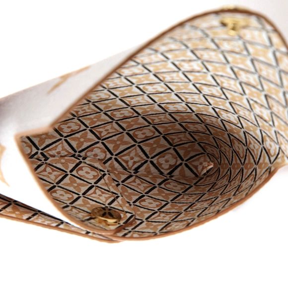 Louis Vuitton Kirigami Pochette By The #72747L59B - Picture 5 of 6